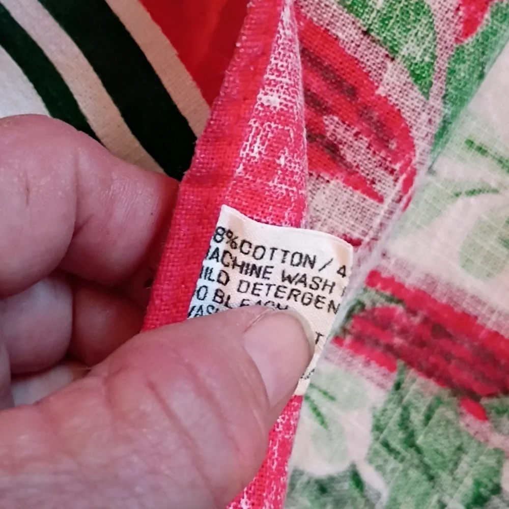 Vintage Holiday Tablecloth with Red and Green Poinsettia Design